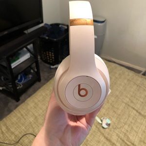 Apple Beats Studio 3